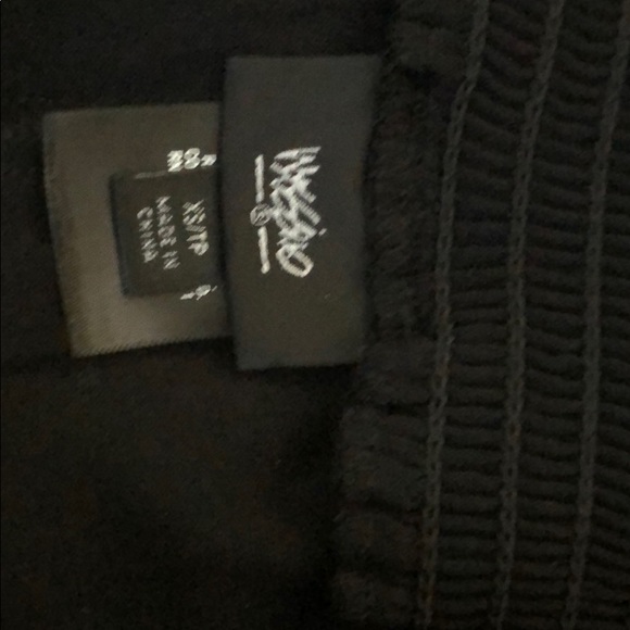 Woman trousers - Picture 4 of 4